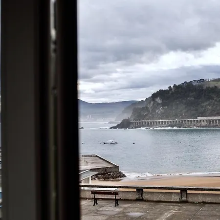 招待所 卡塔伯纳旅馆 2*